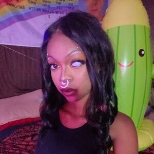 Meet your Posher, Ajha